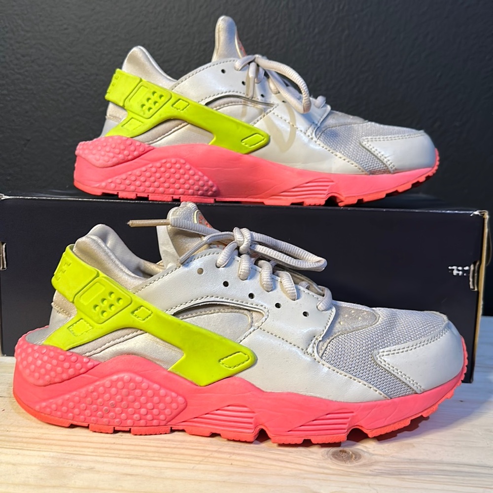 Nike Air Huarache Desert Sand Run W9